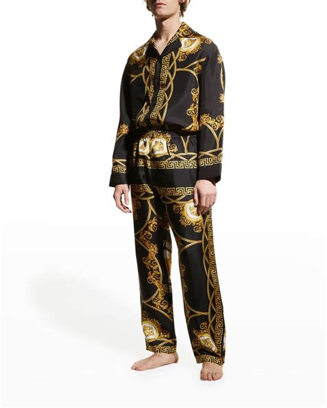 versace pajamas 2022.